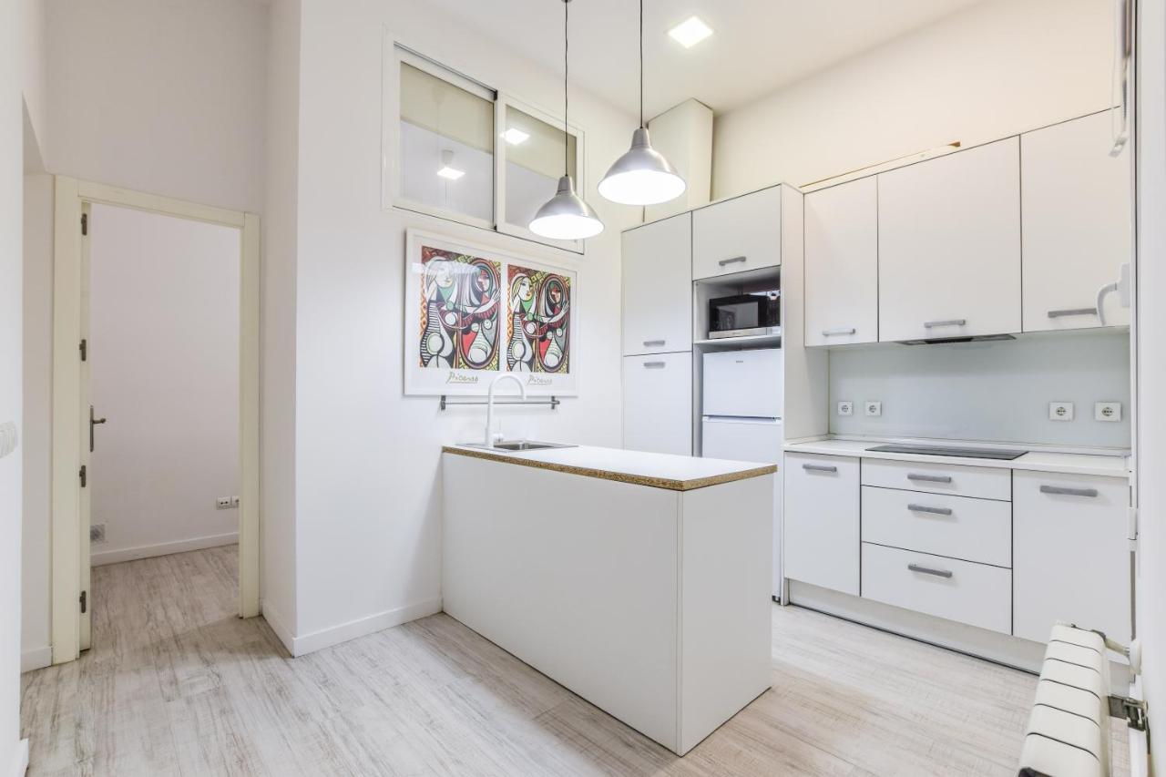 Amplio Apartamento En Malasana Para 6 Personas Apartment Madrid Luaran gambar