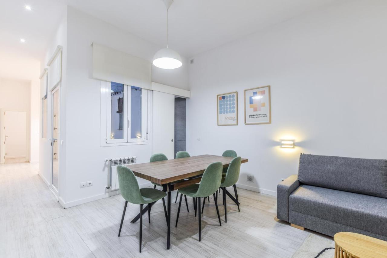 Amplio Apartamento En Malasana Para 6 Personas Apartment Madrid Luaran gambar