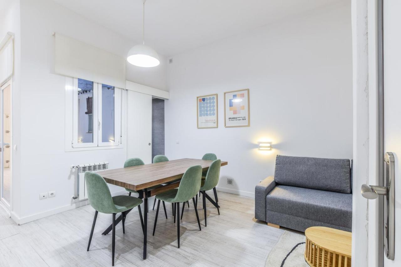 Amplio Apartamento En Malasana Para 6 Personas Apartment Madrid Luaran gambar